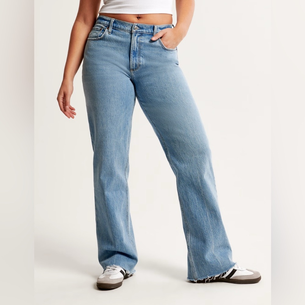 Curve Love Low Rise Baggy Jean - 28 - XS